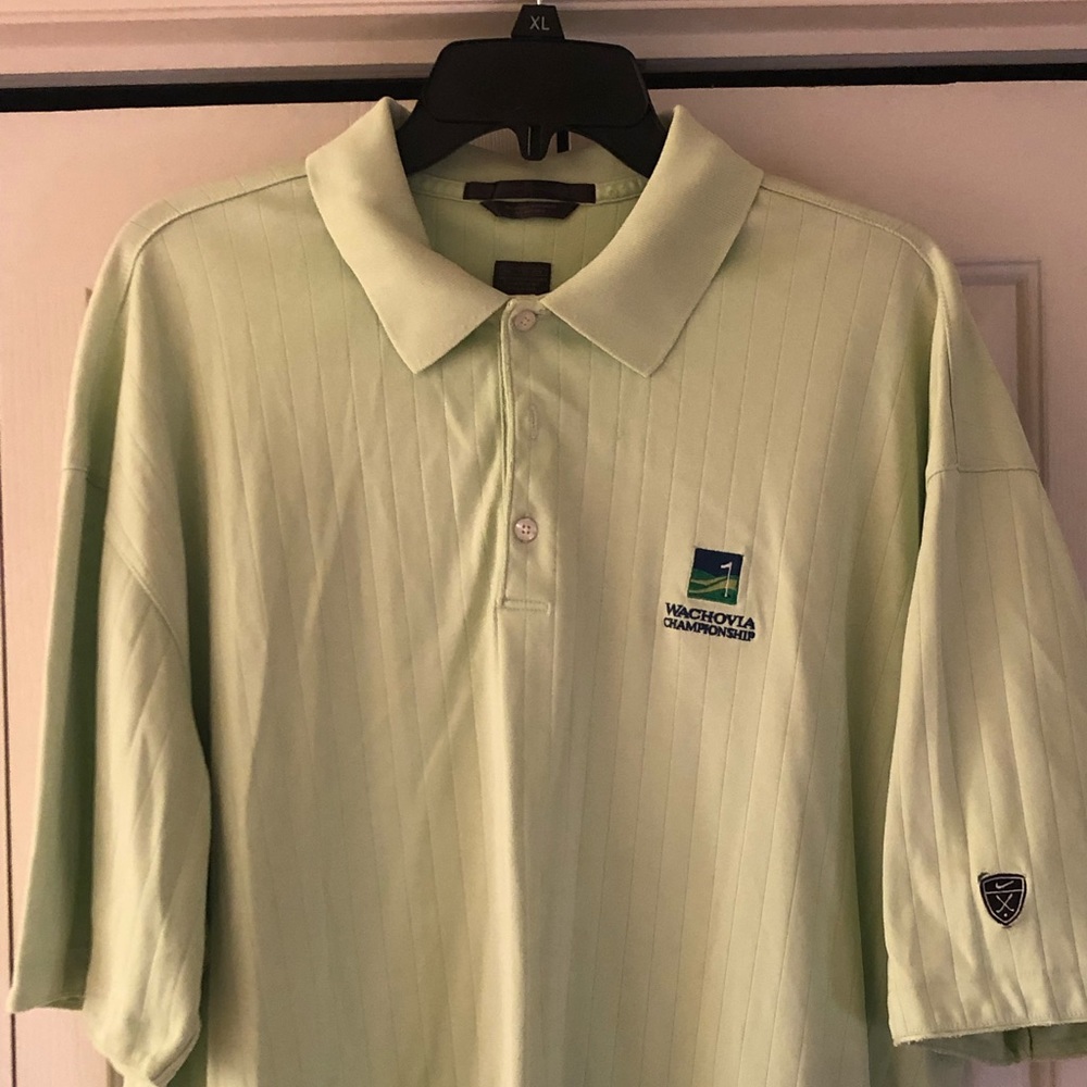 Men’s XXL Nike golf shirt